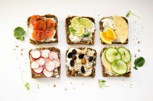 Open sandwiches on rye